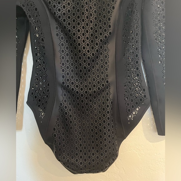 NWOT Gigi C Nicole Surfsuit - Picture 11 of 13
